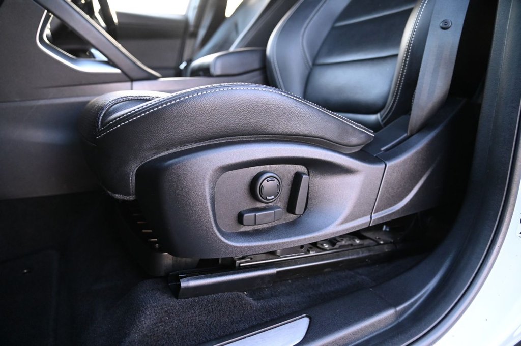 Used Jaguar E-Pace 2022 for sale - 76923885: Photo 26