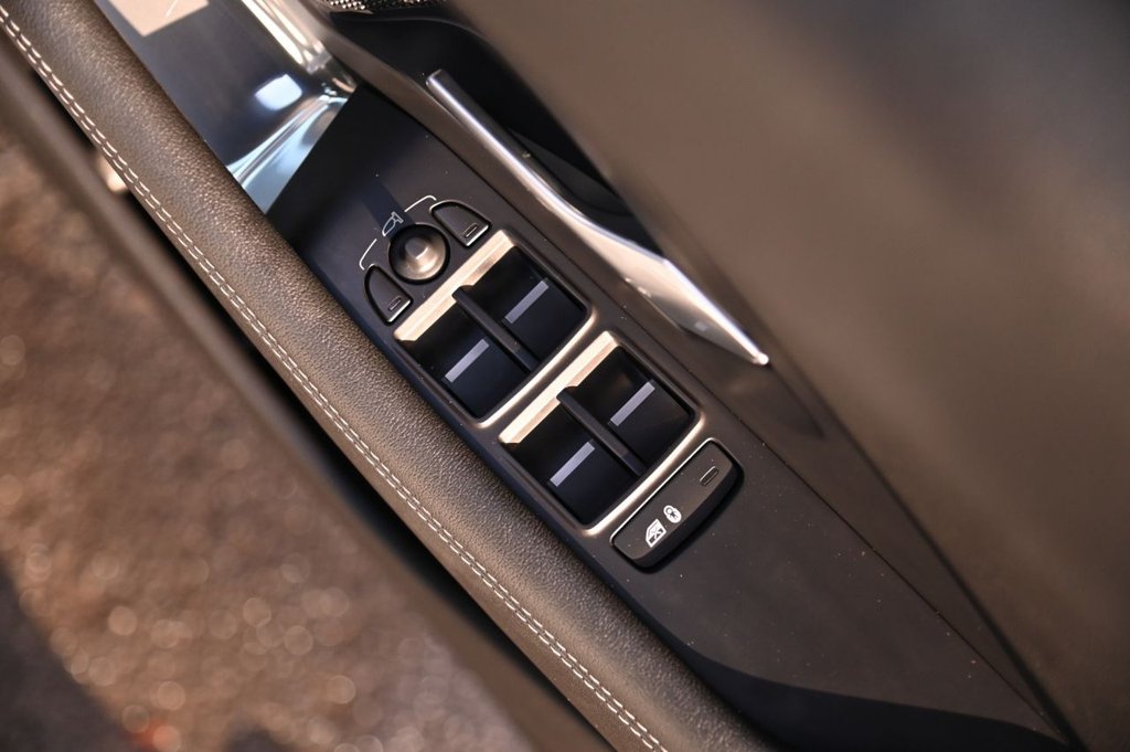 Used Jaguar E-Pace 2022 for sale - 76923885: Photo 28