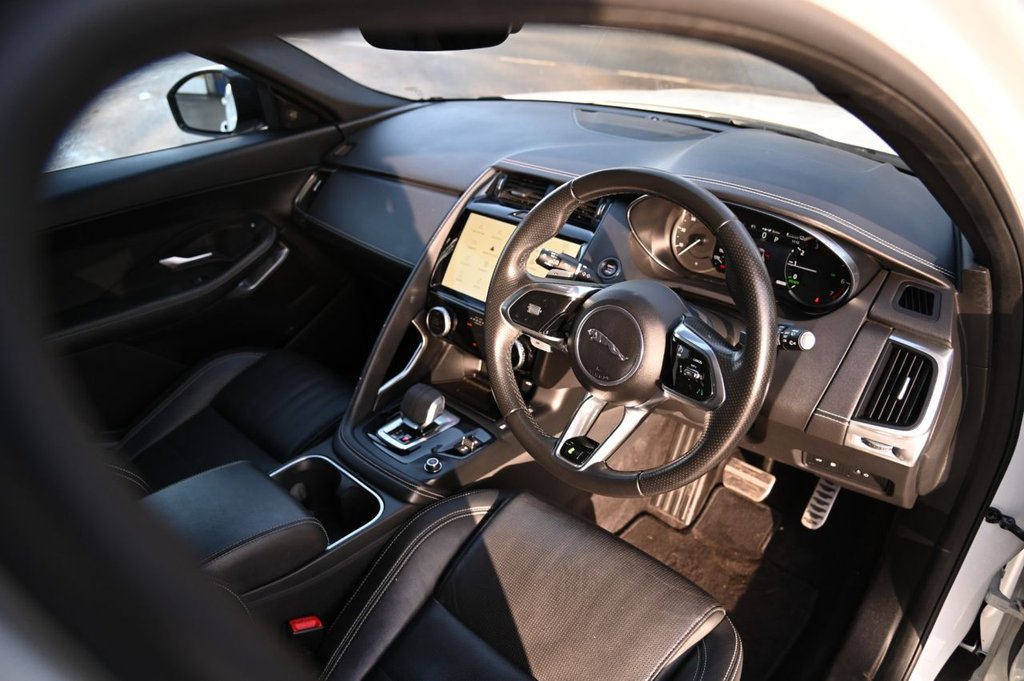Used Jaguar E-Pace 2022 for sale - 76923885: Photo 30