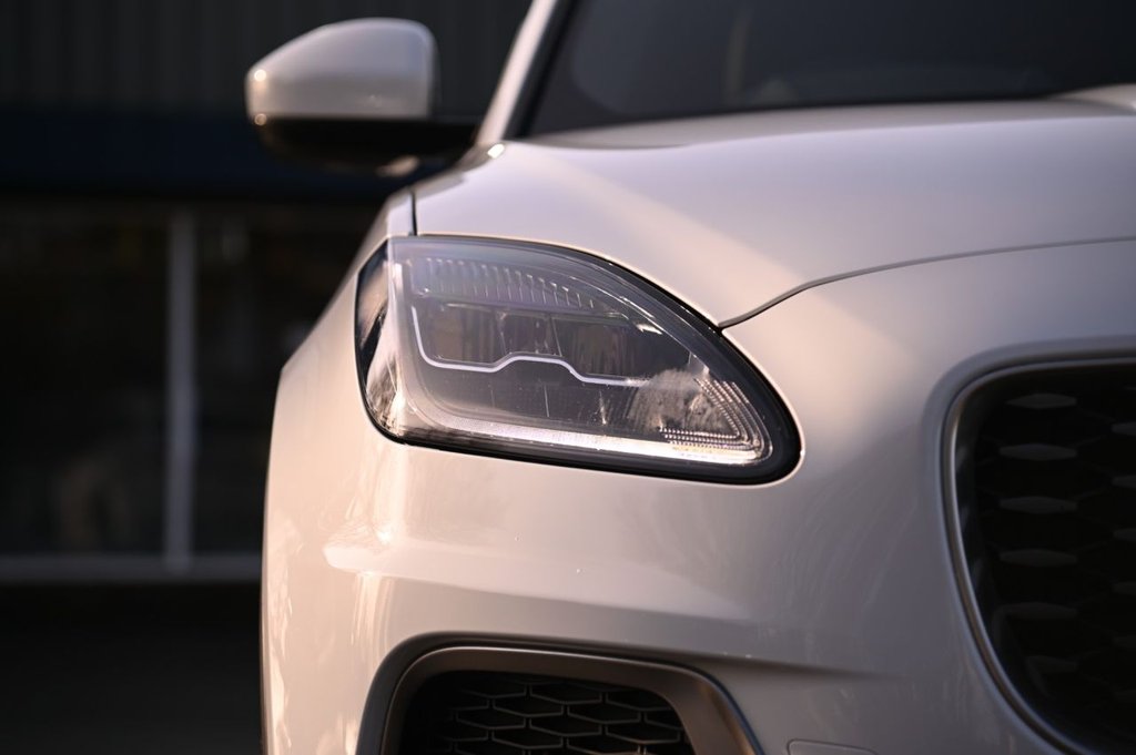 Used Jaguar E-Pace 2022 for sale - 76923885: Photo 38