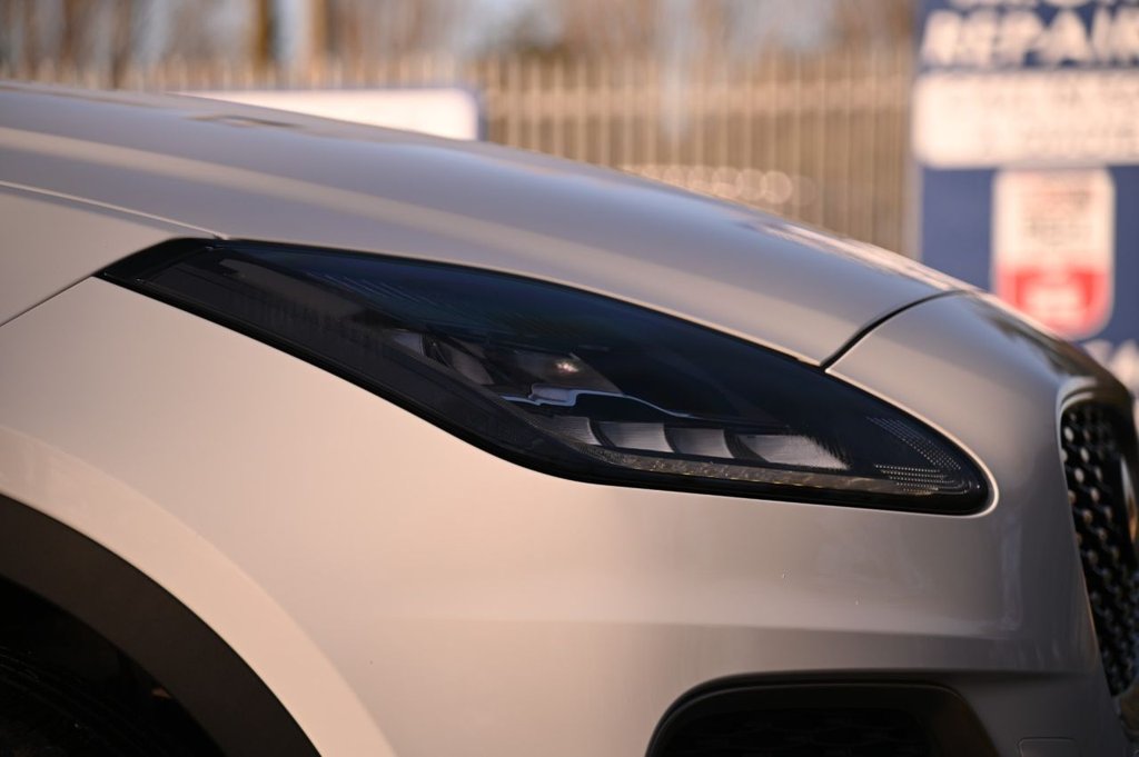 Used Jaguar E-Pace 2022 for sale - 76923885: Photo 39