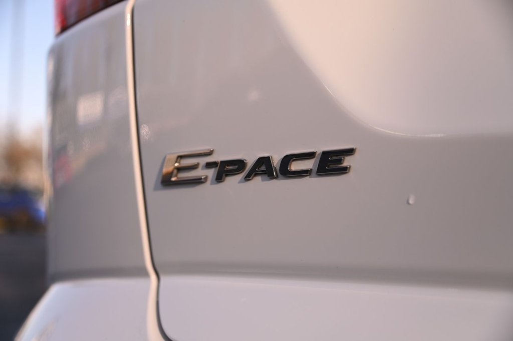 Used Jaguar E-Pace 2022 for sale - 76923885: Photo 50