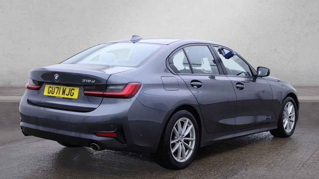 Used BMW 3 Series 2021 for sale - 76642781: Photo 2