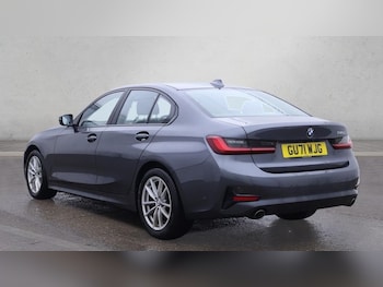 Used BMW 3 Series 2021 for sale - 76642781: Photo