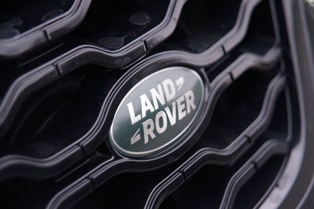 Used Land Rover Range Rover Velar 2019 for sale - 77132947: Photo 32