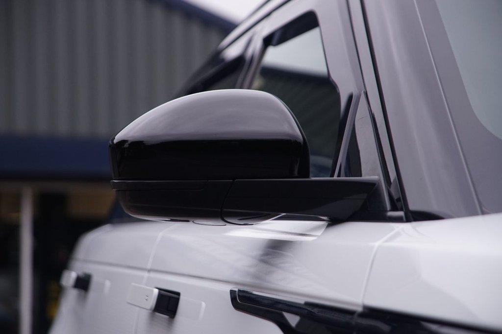 Used Land Rover Range Rover Velar 2019 for sale - 77132947: Photo 39