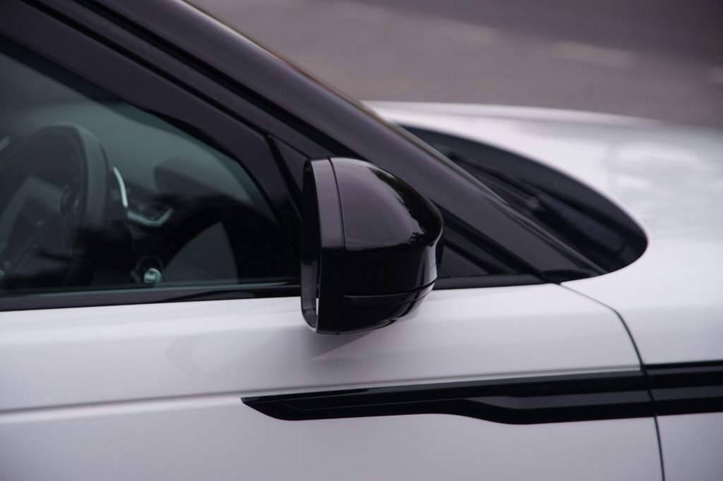 Used Land Rover Range Rover Velar 2019 for sale - 77132947: Photo 40