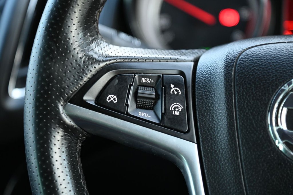 Used Vauxhall Zafira 2015 for sale - 76962495: Photo 11