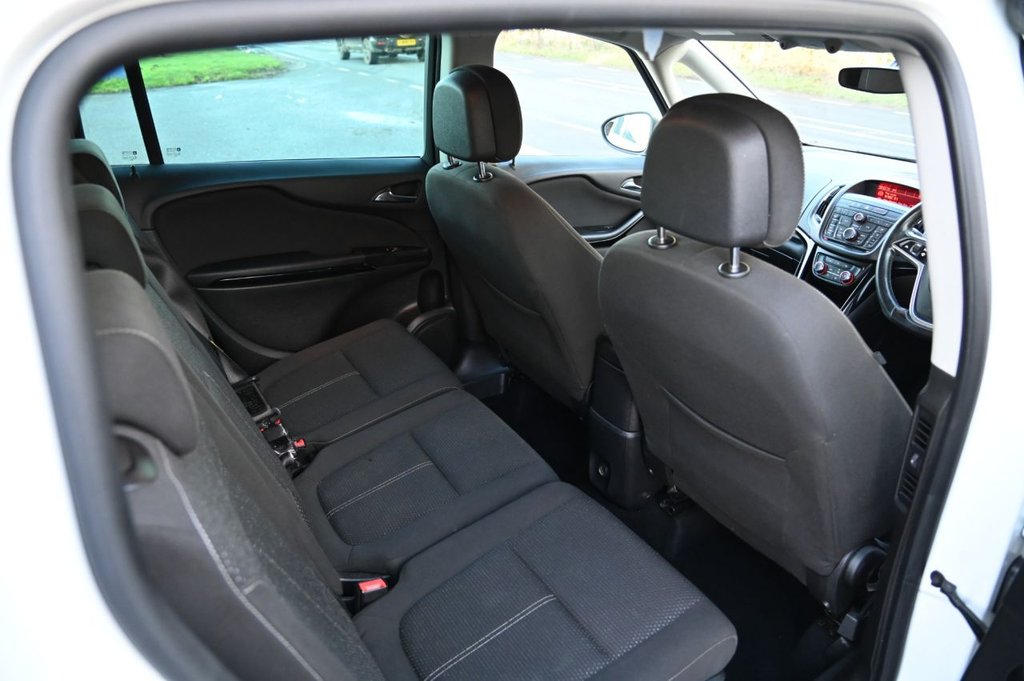 Used Vauxhall Zafira 2015 for sale - 76962495: Photo 33