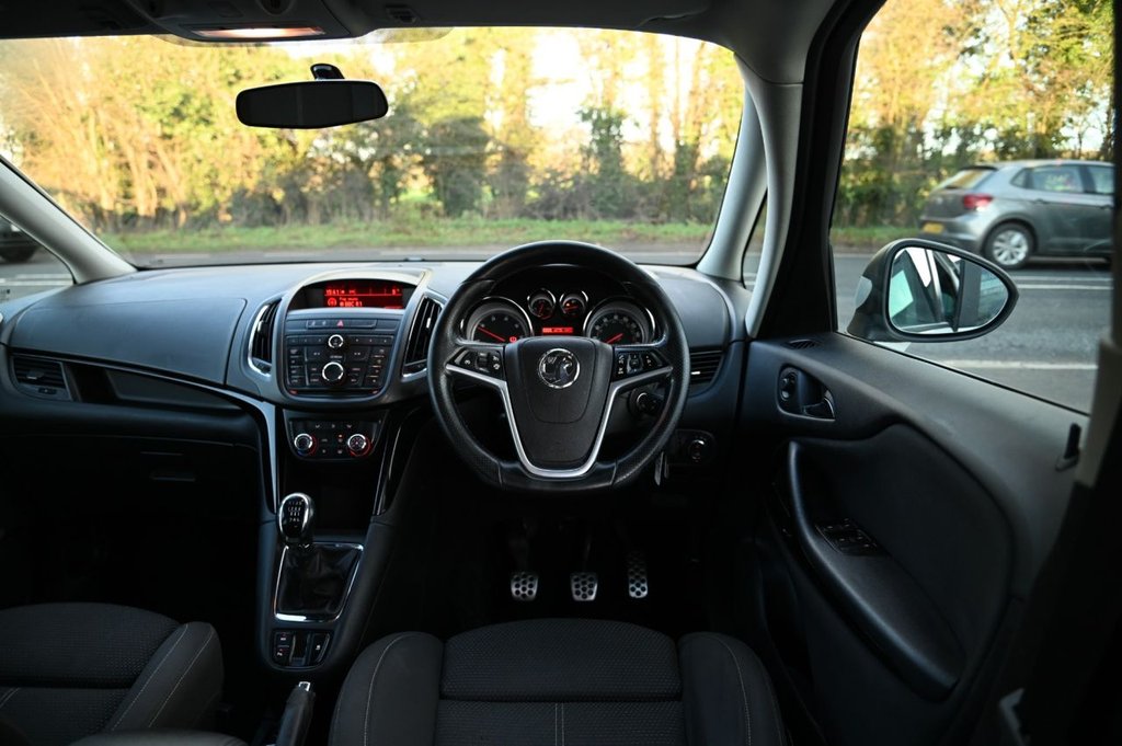 Used Vauxhall Zafira 2015 for sale - 76962495: Photo 9