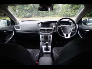 Used Volvo V40 2018 for sale - 75171017: Photo