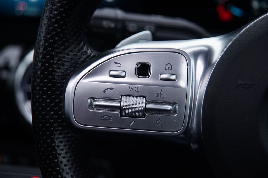 Used Mercedes-Benz GLA 2022 for sale - 76132971: Photo 11