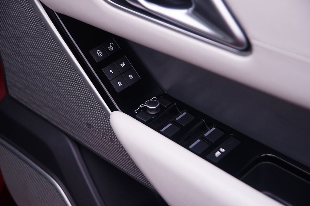 Used Land Rover Range Rover Velar 2020 for sale - 77188145: Photo 27