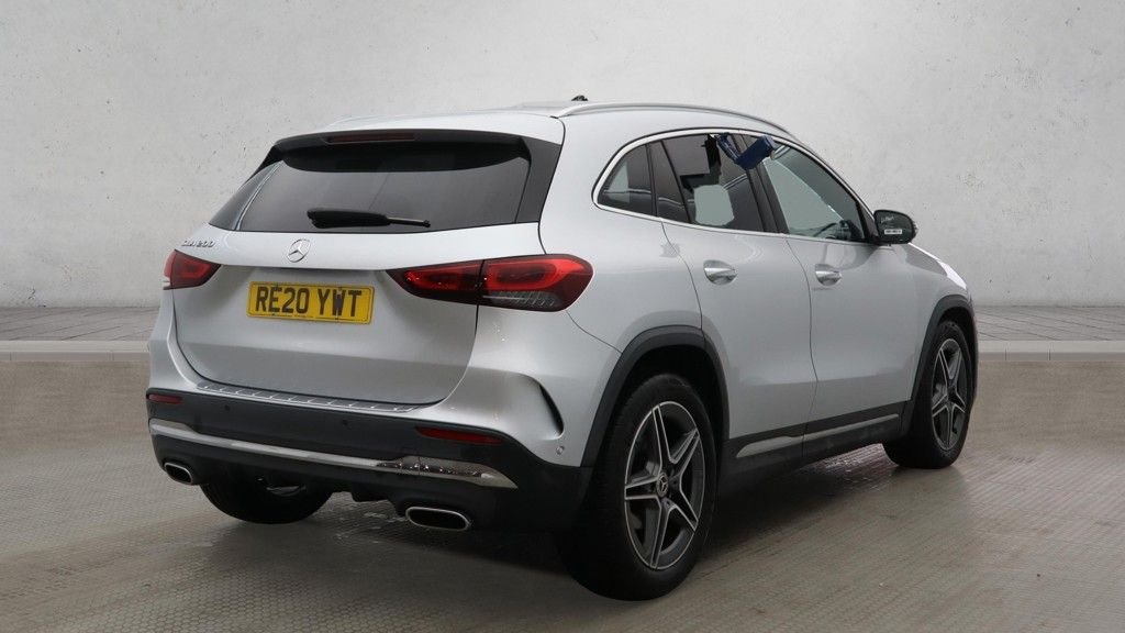 Used Mercedes-Benz GLA 2020 for sale - 76632505: Photo 2