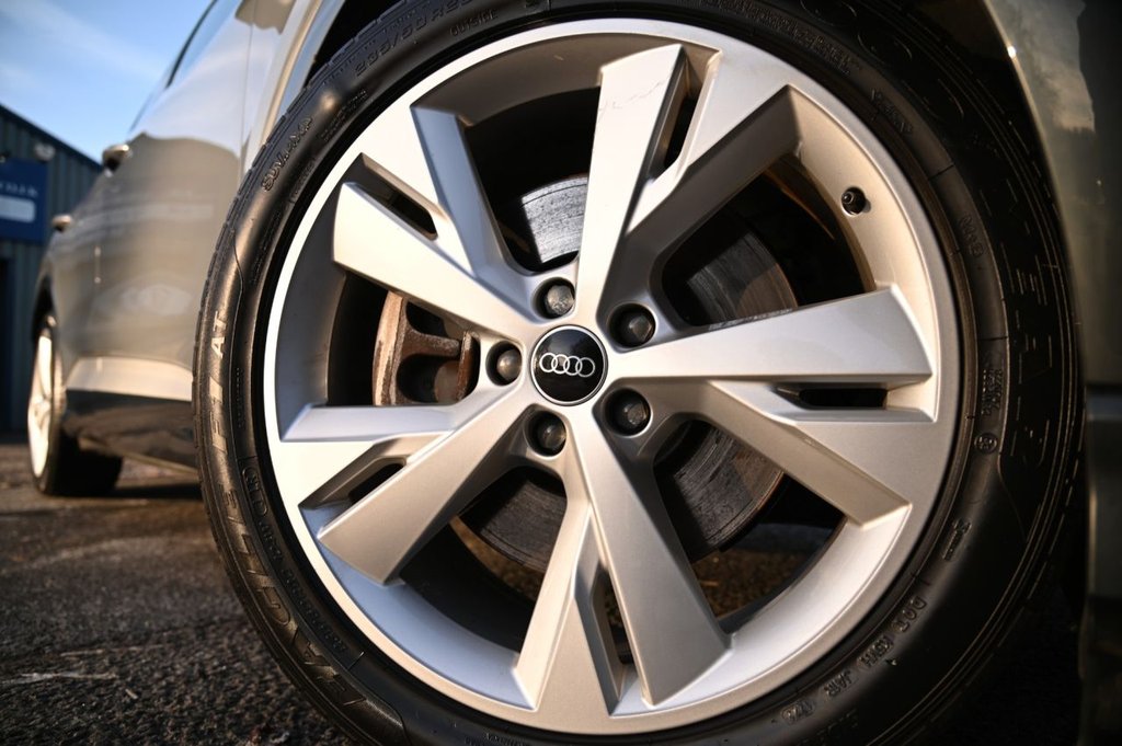 Used Audi Q4 e-tron 2021 for sale - 76962691: Photo 42