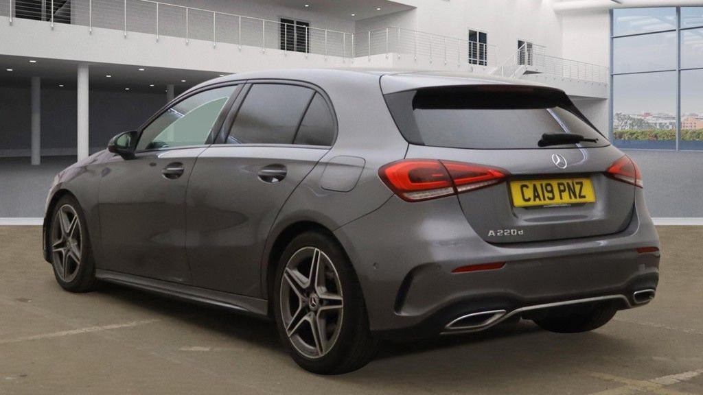 Used Mercedes-Benz A-Class 2019 for sale - 76132909: Photo 3