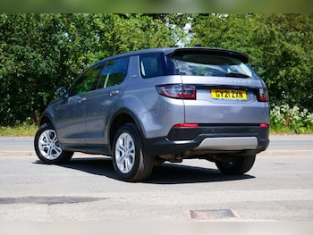 Used Land Rover Discovery Sport 2021 for sale - 78964189: Photo