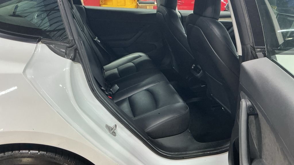 Used Tesla Model 3 2021 for sale - 77065310: Photo 8