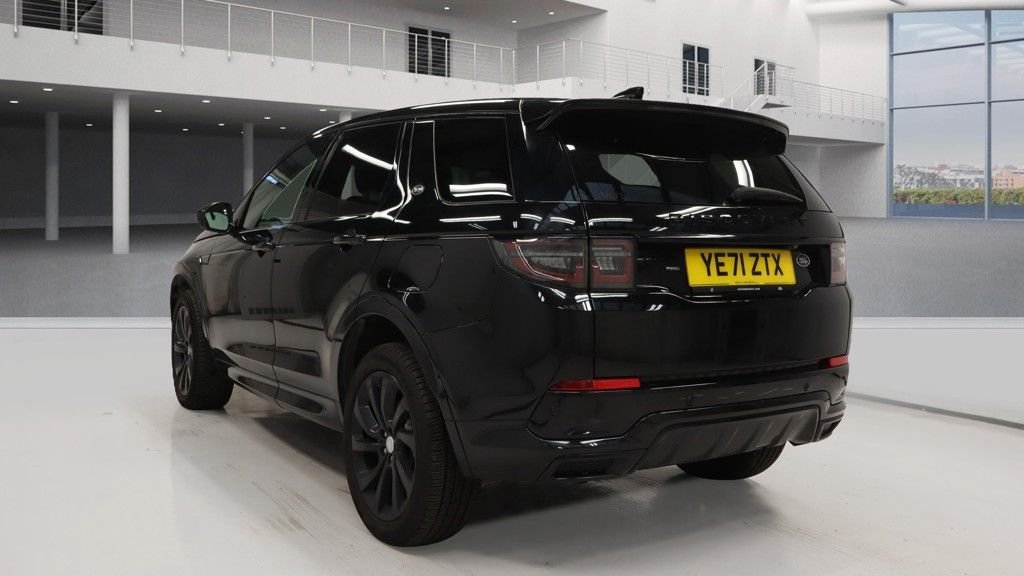 Used Land Rover Discovery Sport 2021 for sale - 76430136: Photo 3