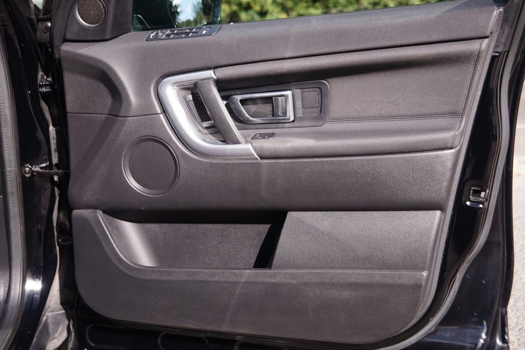 Used Land Rover Discovery Sport 2018 for sale - 76356168: Photo 28