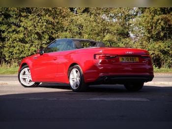 Used Audi A5 Cabriolet 2018 for sale - 76039001: Photo