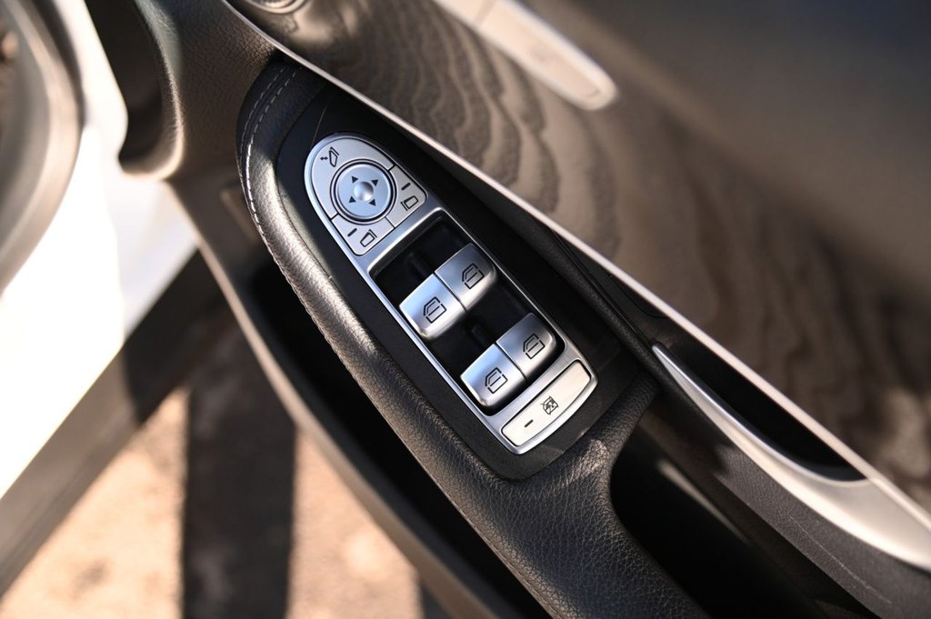 Used Mercedes-Benz GLC 2018 for sale - 77276107: Photo 25