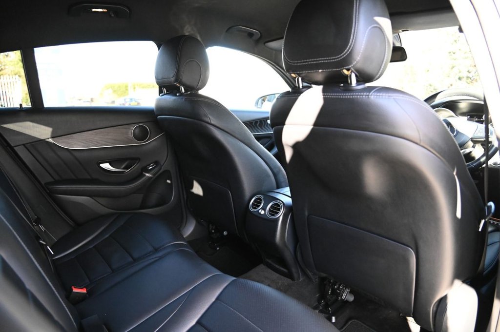 Used Mercedes-Benz GLC 2018 for sale - 77276107: Photo 30