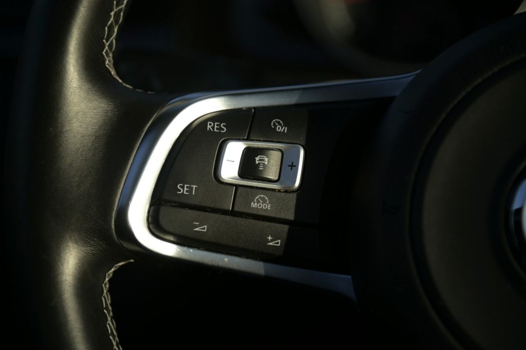 Used Volkswagen Golf 2016 for sale - 76236109: Photo 11