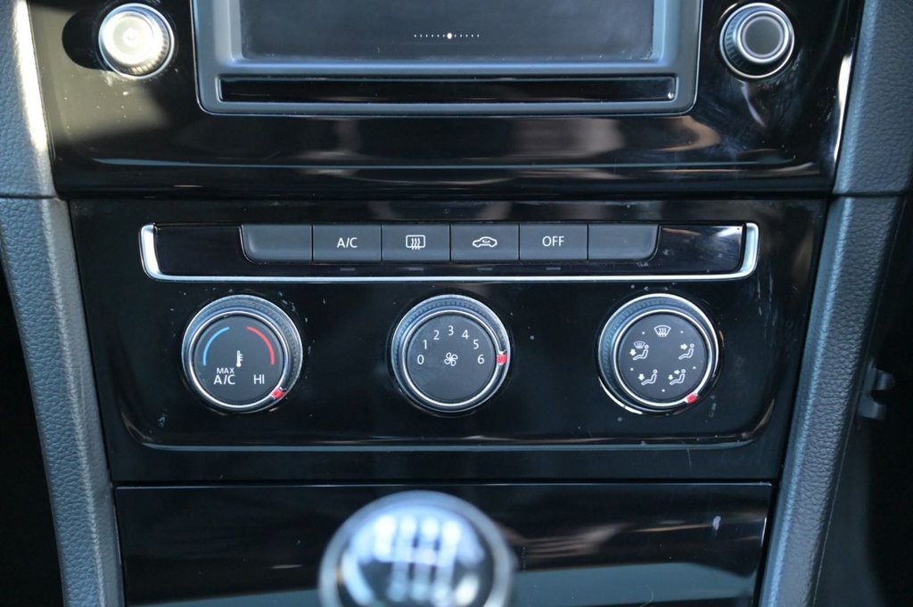 Used Volkswagen Golf 2016 for sale - 76236109: Photo 19