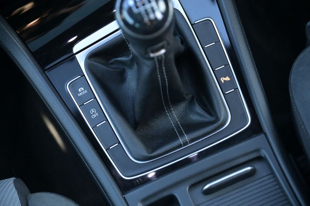 Used Volkswagen Golf 2016 for sale - 76236109: Photo 21