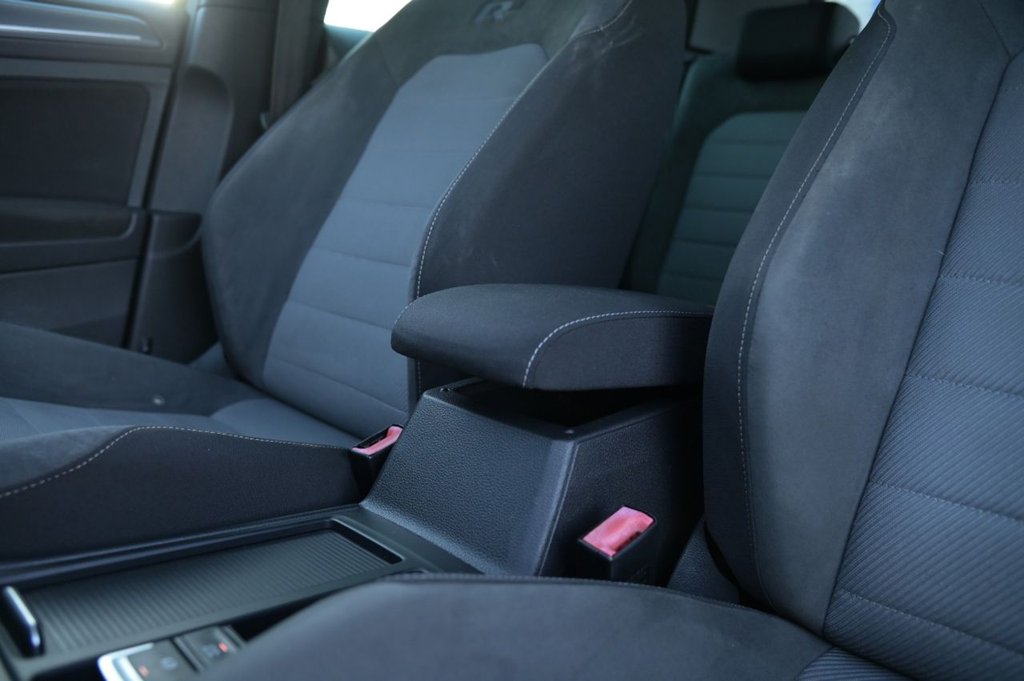 Used Volkswagen Golf 2016 for sale - 76236109: Photo 23