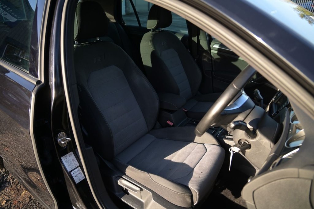 Used Volkswagen Golf 2016 for sale - 76236109: Photo 24