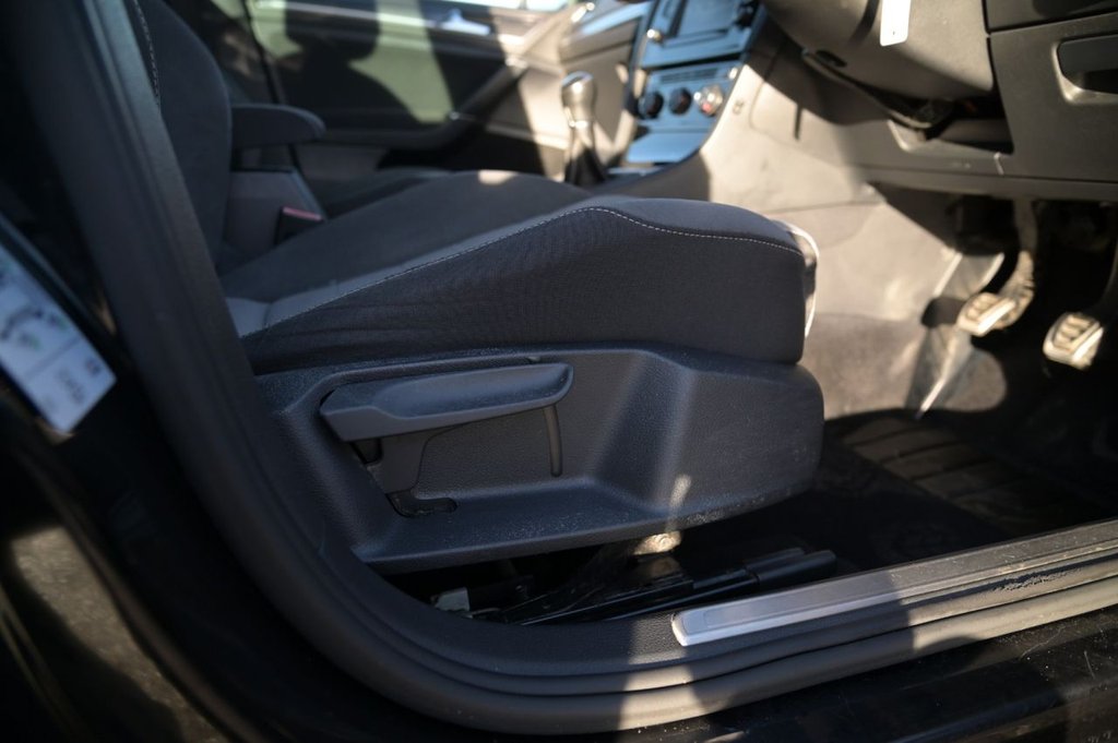 Used Volkswagen Golf 2016 for sale - 76236109: Photo 25