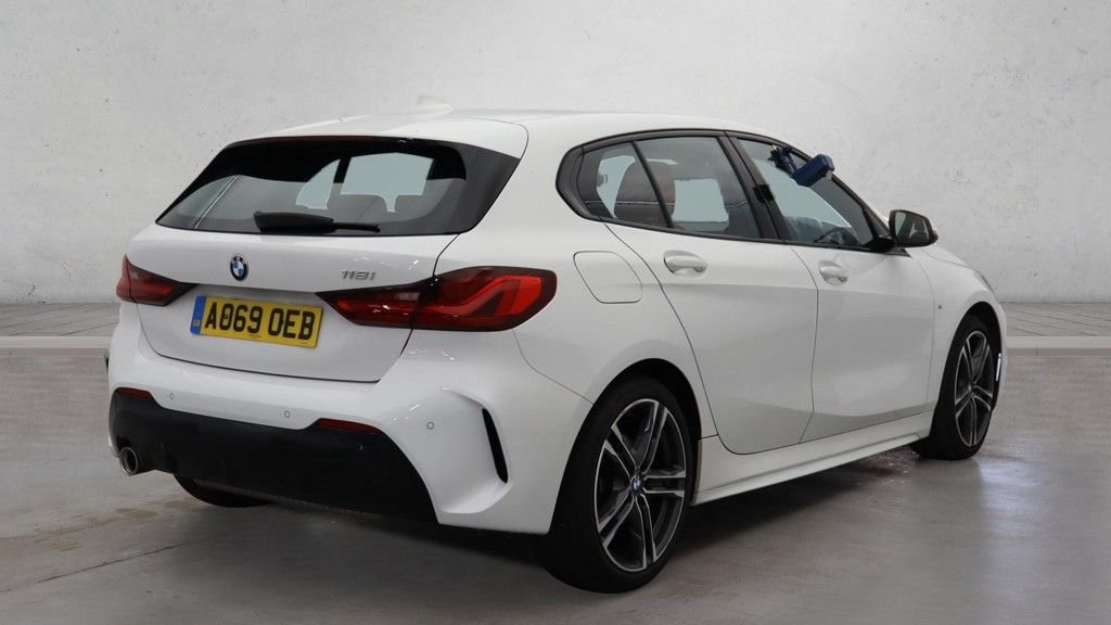 Used BMW 1 Series 2019 for sale - 76642795: Photo 2