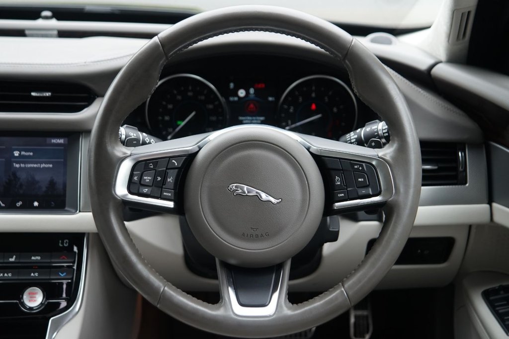 Used Jaguar XF 2019 for sale - 75974211: Photo 10