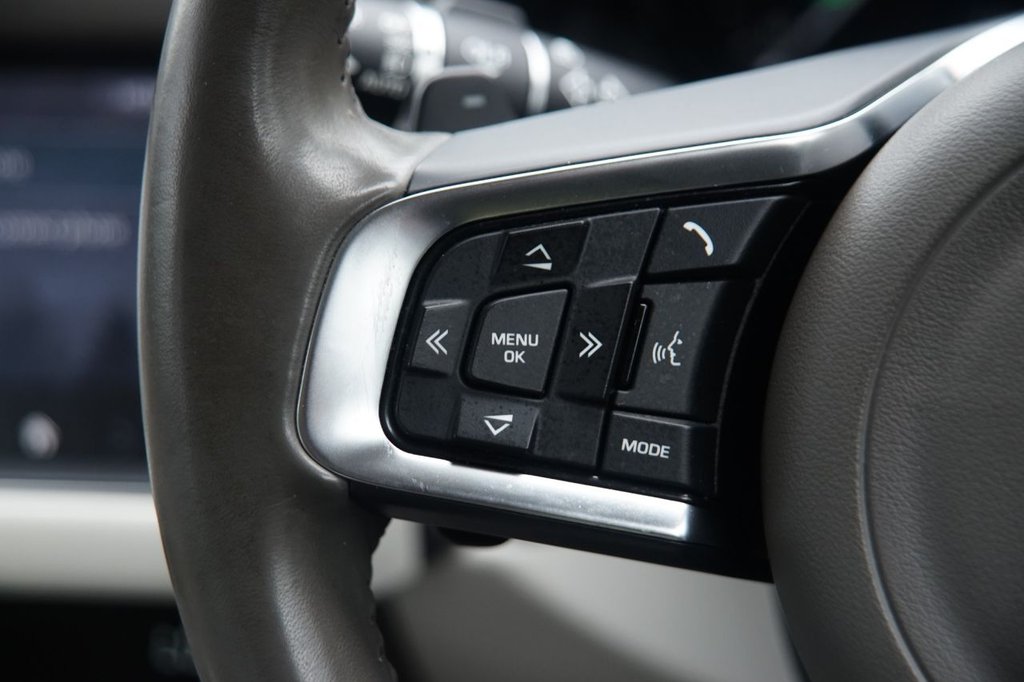 Used Jaguar XF 2019 for sale - 75974211: Photo 11