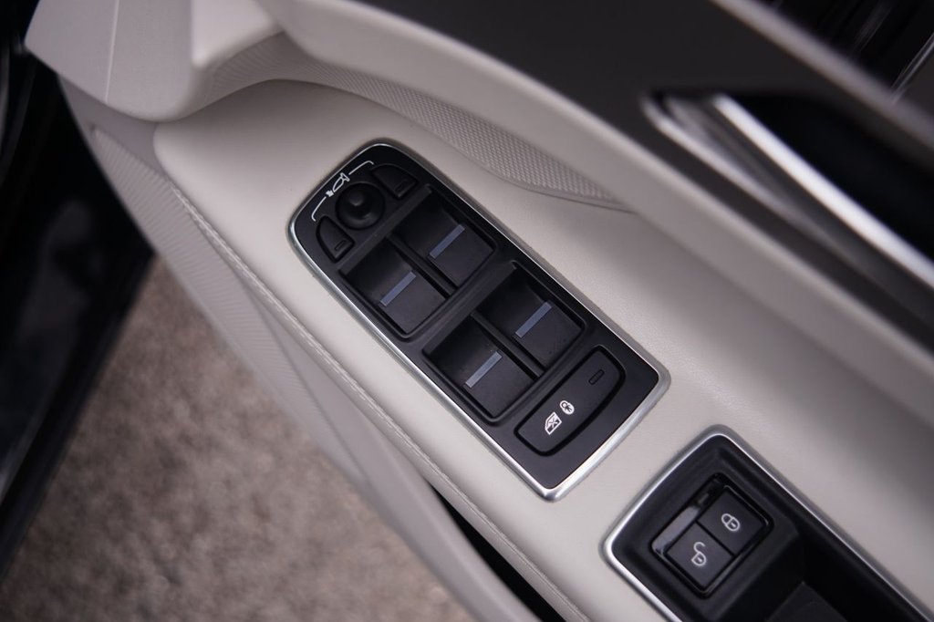 Used Jaguar XF 2019 for sale - 75974211: Photo 25