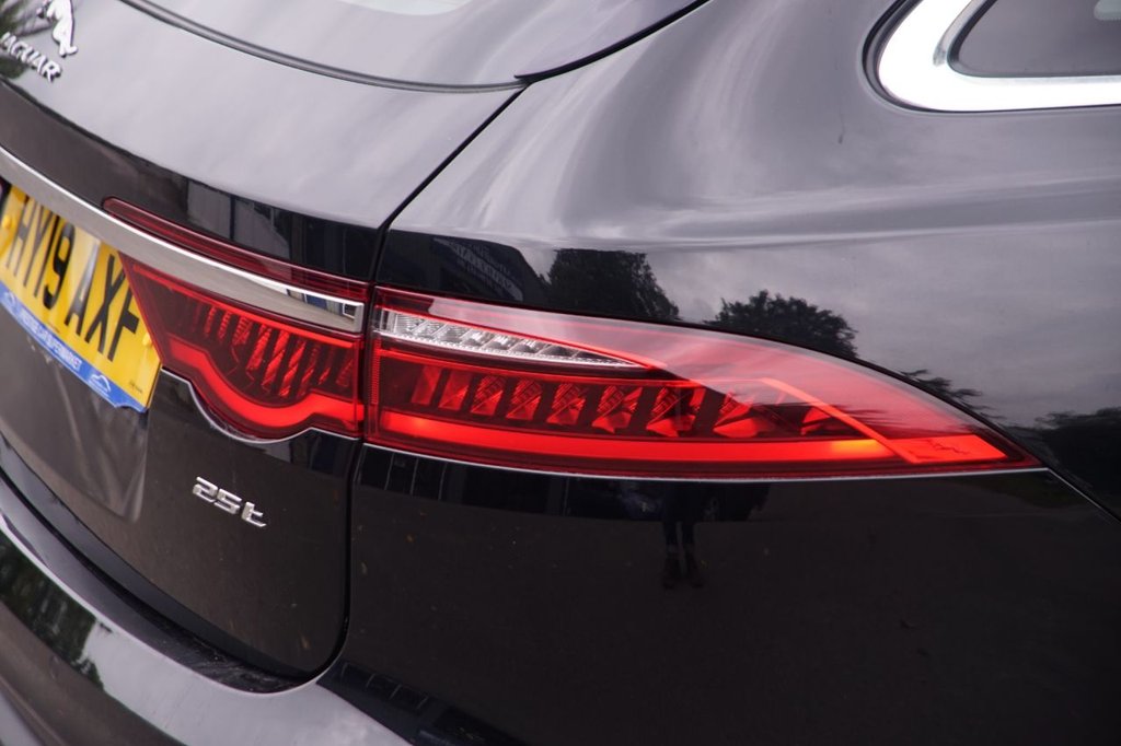 Used Jaguar XF 2019 for sale - 75974211: Photo 39