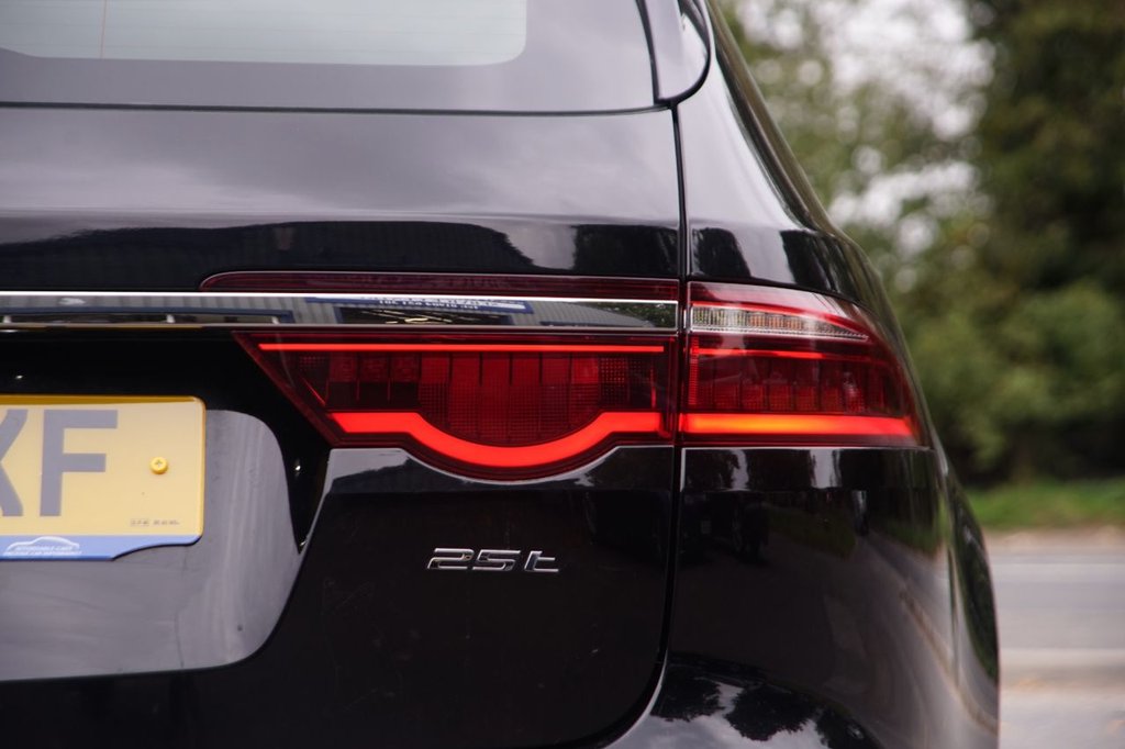 Used Jaguar XF 2019 for sale - 75974211: Photo 40