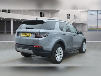 Used Land Rover Discovery Sport 2019 for sale - 76430109: Photo