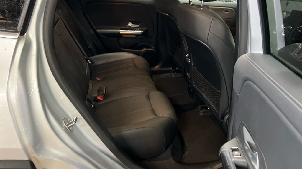 Used Mercedes-Benz EQA 2021 for sale - 76642684: Photo 8