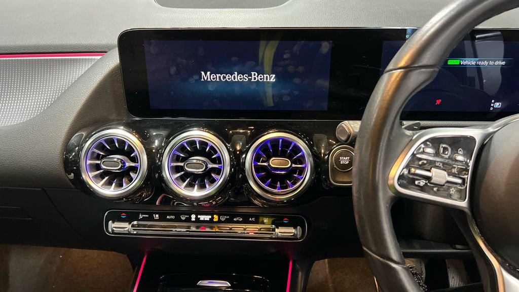 Used Mercedes-Benz EQA 2021 for sale - 76642684: Photo 9