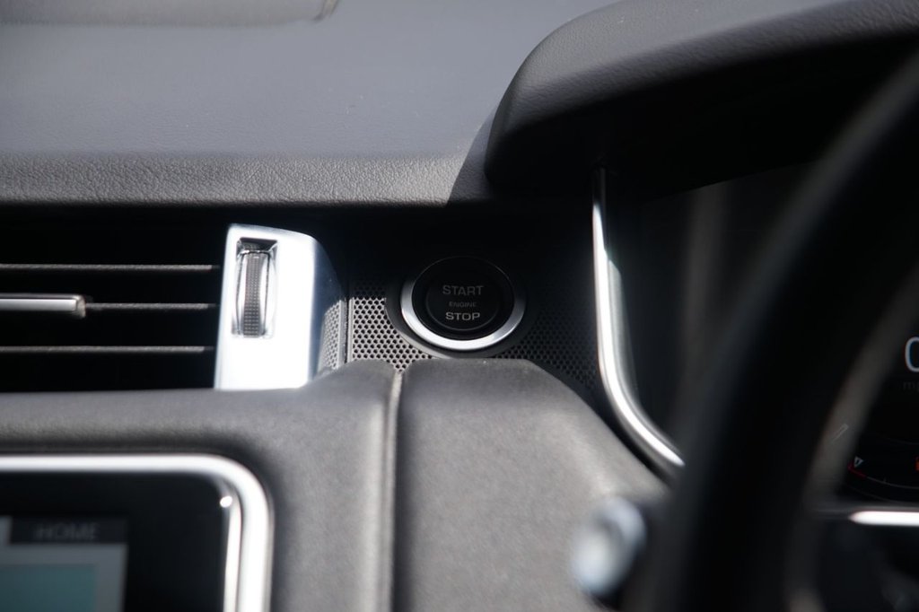 Used Land Rover Range Rover Sport 2020 for sale - 77263102: Photo 16