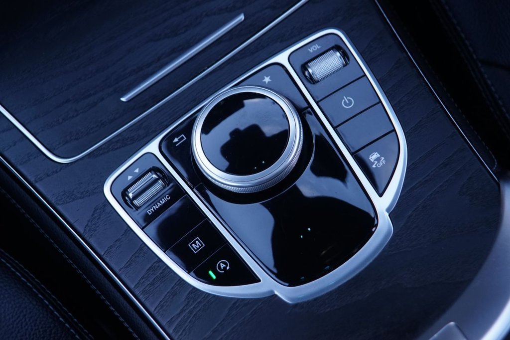 Used Mercedes-Benz GLC 2018 for sale - 76119208: Photo 21