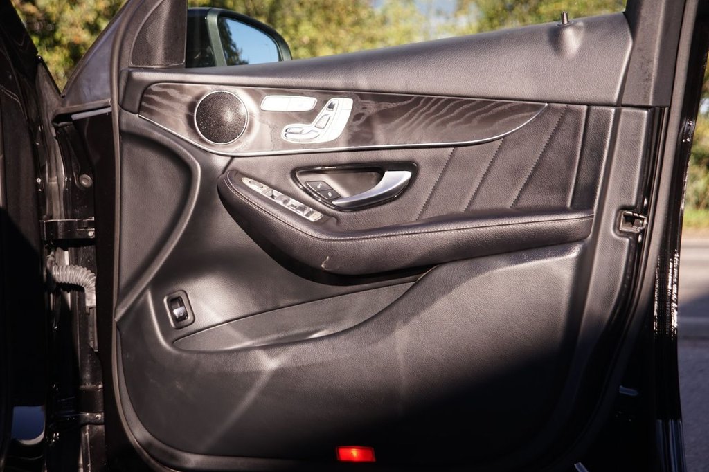 Used Mercedes-Benz GLC 2018 for sale - 76119208: Photo 29