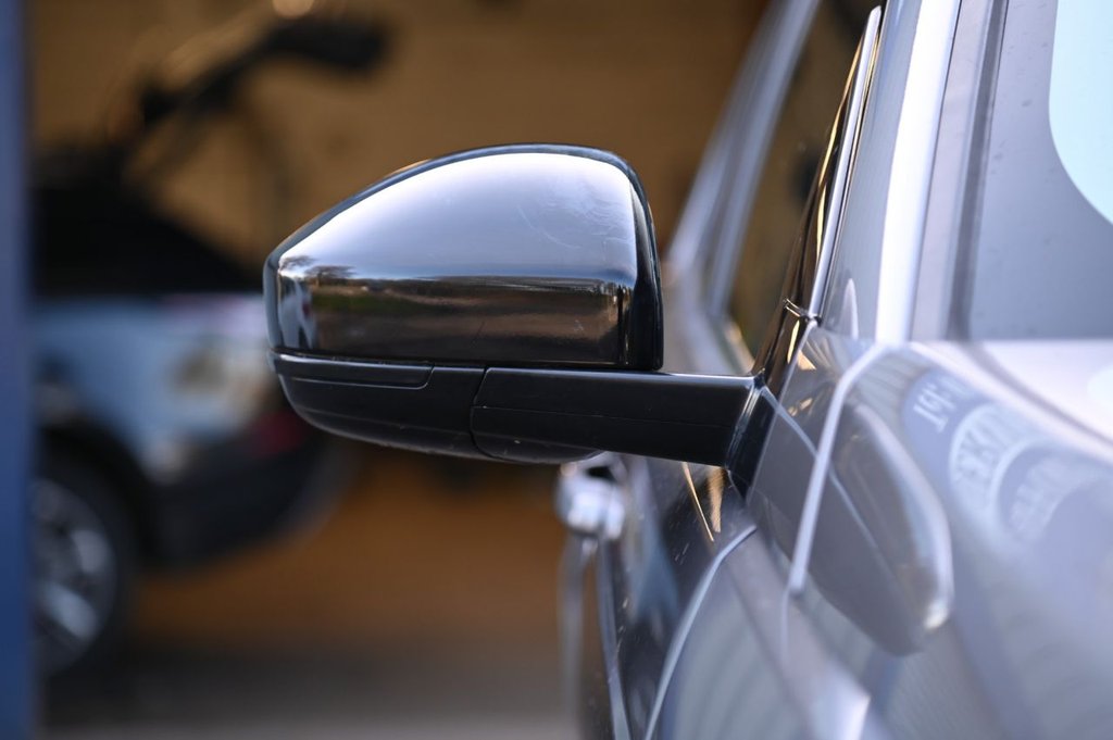 Used Land Rover Discovery Sport 2020 for sale - 77227553: Photo 40