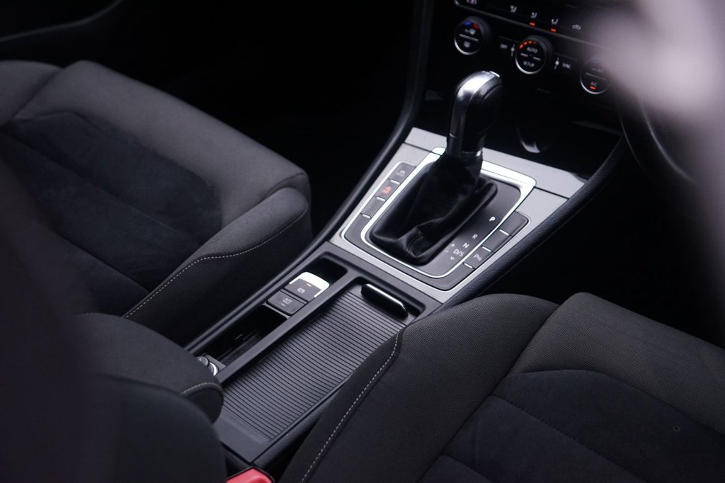 Used Volkswagen Golf 2013 for sale - 76617174: Photo 21