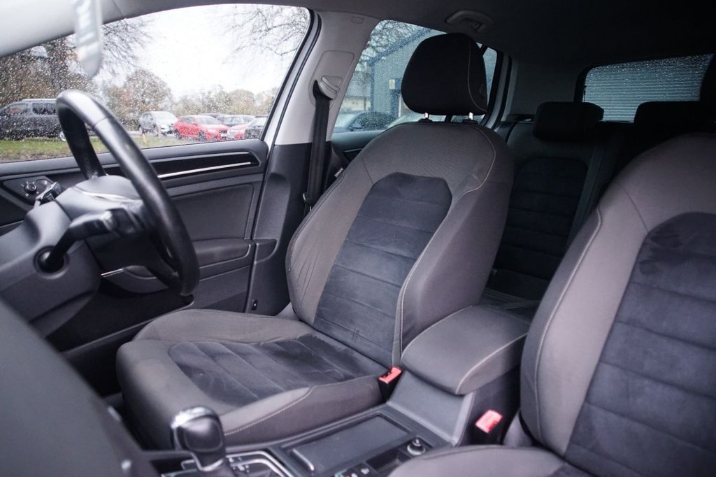 Used Volkswagen Golf 2013 for sale - 76617174: Photo 23