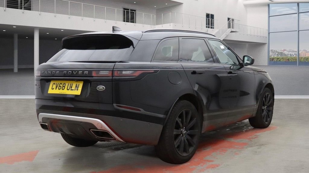 Used Land Rover Range Rover Velar 2018 for sale - 77133646: Photo 2