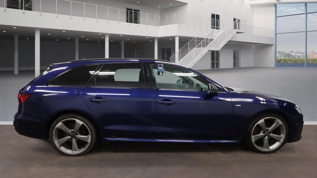 Used Audi A4 2020 for sale - 76962556: Photo 5